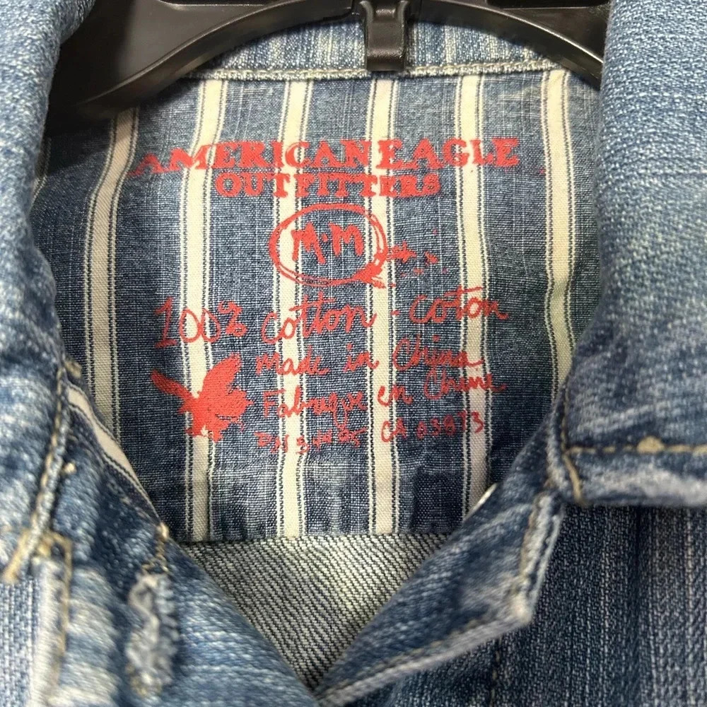 American Eagle Outfitters Jean Jacket sz M - Picture 3 of 3